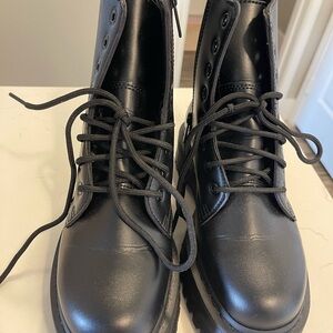 Dr. Martens VEGAN JADON II BOOT MONO PLATFORMS